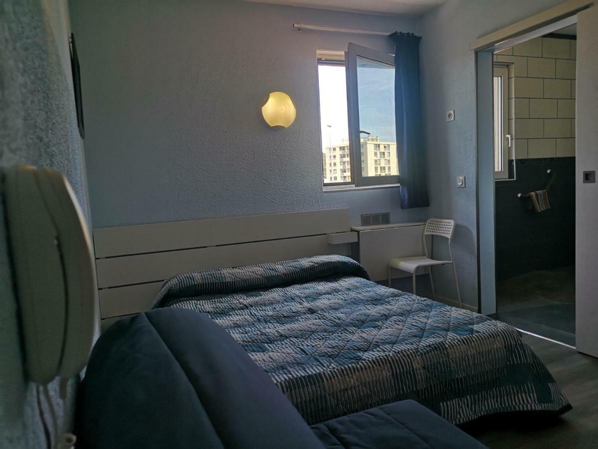 Hotel Triotel La Valette-du-Var Luaran gambar